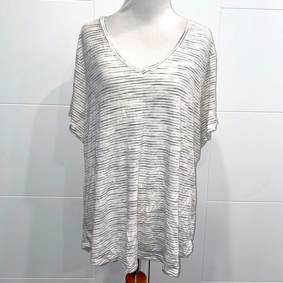 NWT white and gray striped v neck - Picture 1 of 11